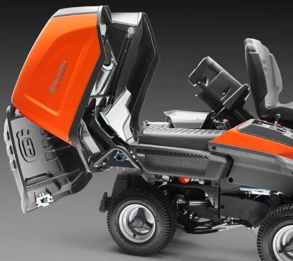 Tondeuse frontale professionnelle à quatre roues Husqvarna RC 320Ts AWD - appareil de base sans plateau de coupe - modèle 2025-Neuf – Image 15