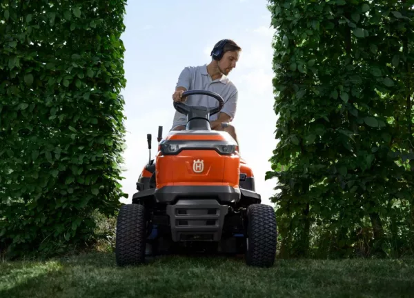 Tracteur tondeuse Husqvarna TS 112 - modèle 2025-Neuf – Image 12