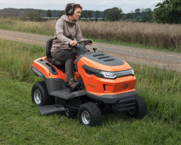 Tracteur tondeuse Husqvarna TS 215T - modèle 2025-Neuf – Image 11