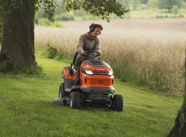Tracteur tondeuse Husqvarna TS 215T - modèle 2025-Neuf – Image 13