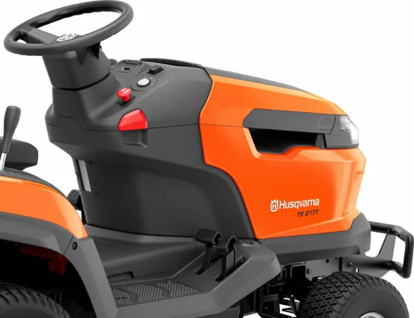 Tracteur de pelouse Husqvarna TS 217T modèle 2025-Neuf – Image 4