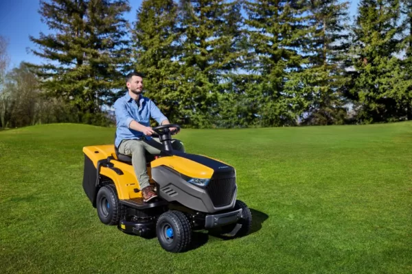 Tracteur tondeuse à batterie Stiga Estate 798e avec batterie 64 Ah et chargeur - modèle 2025-Neuf – Image 7